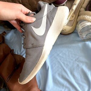 Nike tennis shoes